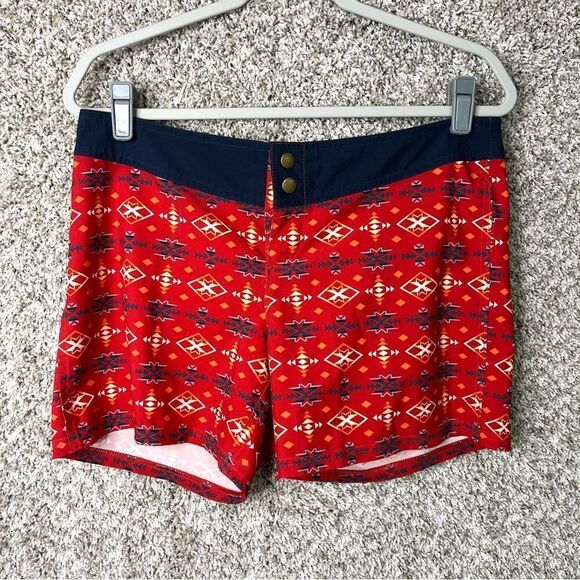 Roxy Shorts Women’s Medium Red & Navy Blue Aztec Patterned 5” Board - Picture 1 of 6